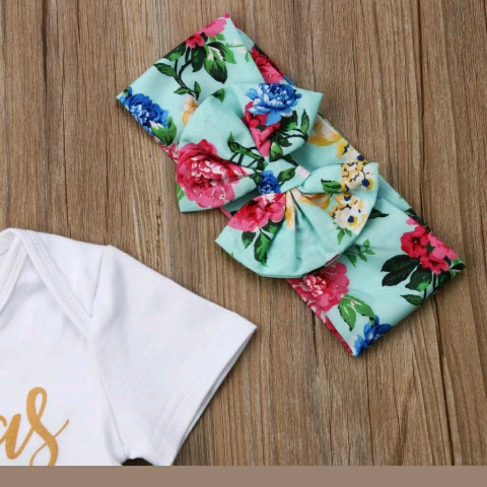 Adorable 3 piece floral print outfit. - Picture 3 of 5